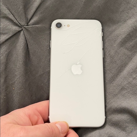 iPhone - Picture 3 of 3